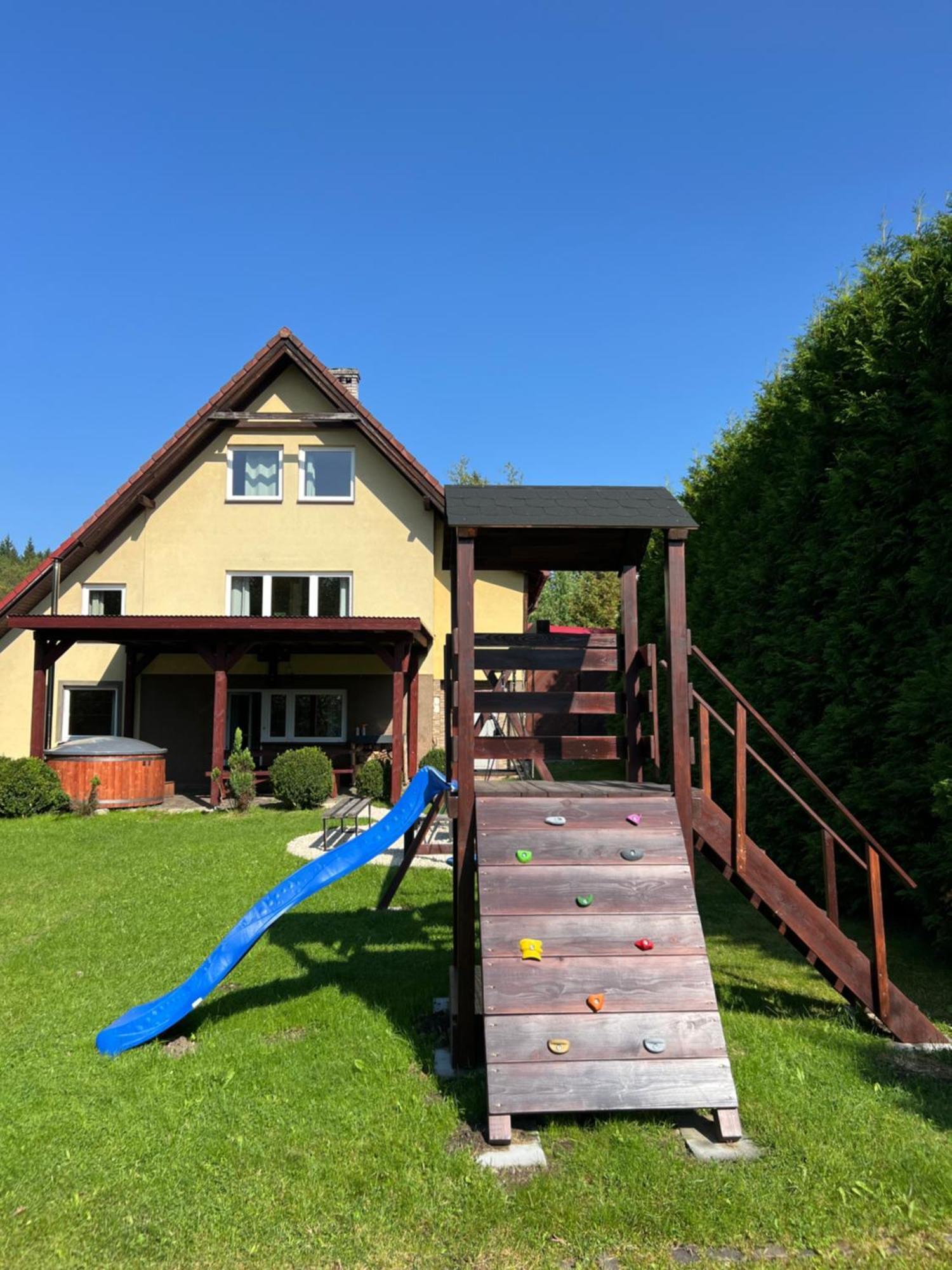 Dom Pod Swierkami Istebna Exterior foto